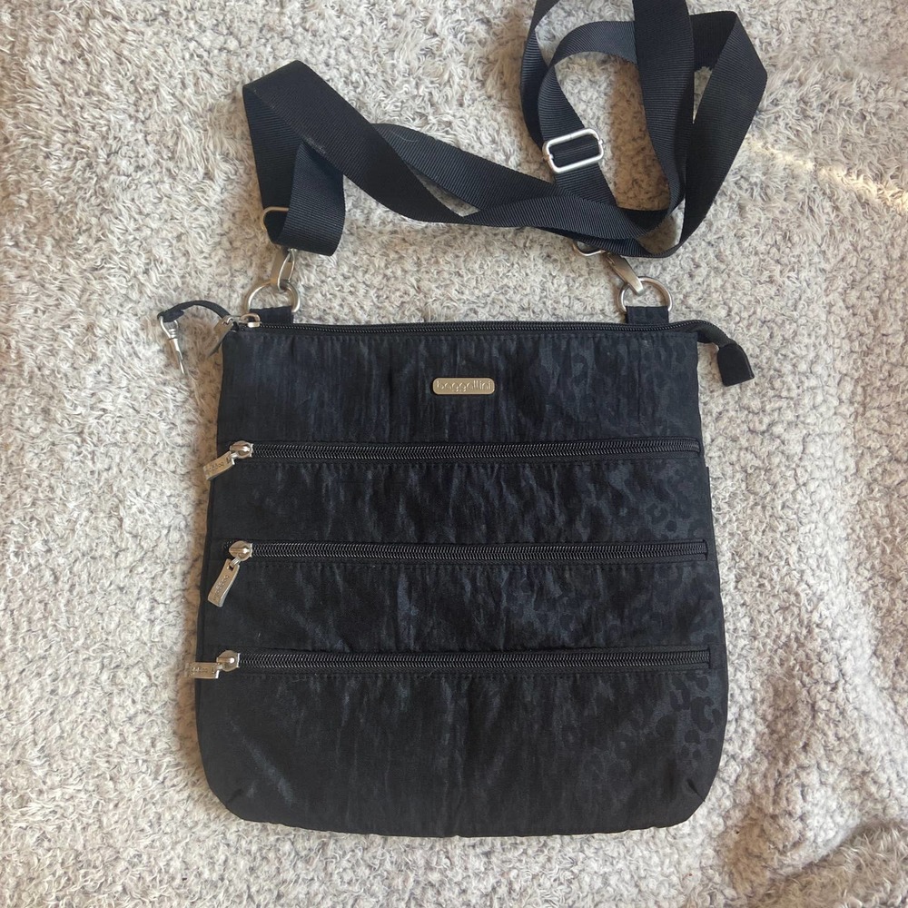 Baggallini Leopardard Crossbody Nylon Bag